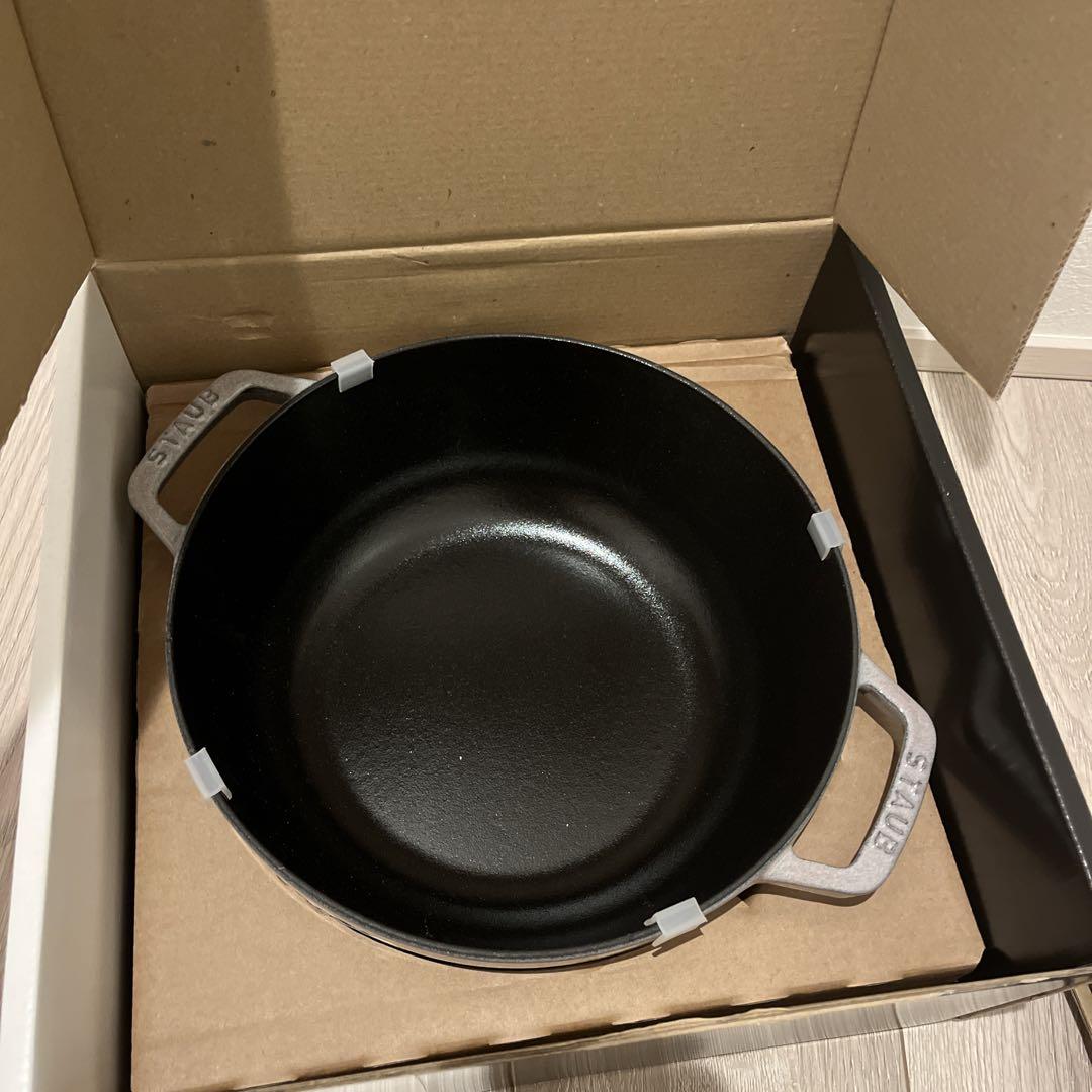 STAUB スノーフレーク　シフォンローズ