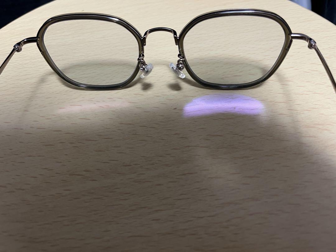 アッシュ レンズ