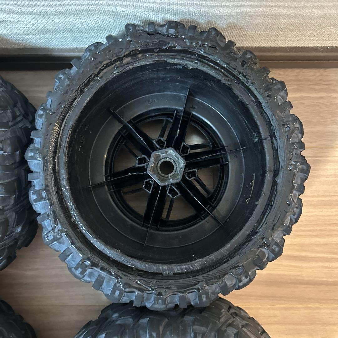 traxxas x-maxx 純正　タイヤ　特大　モンスタートラック