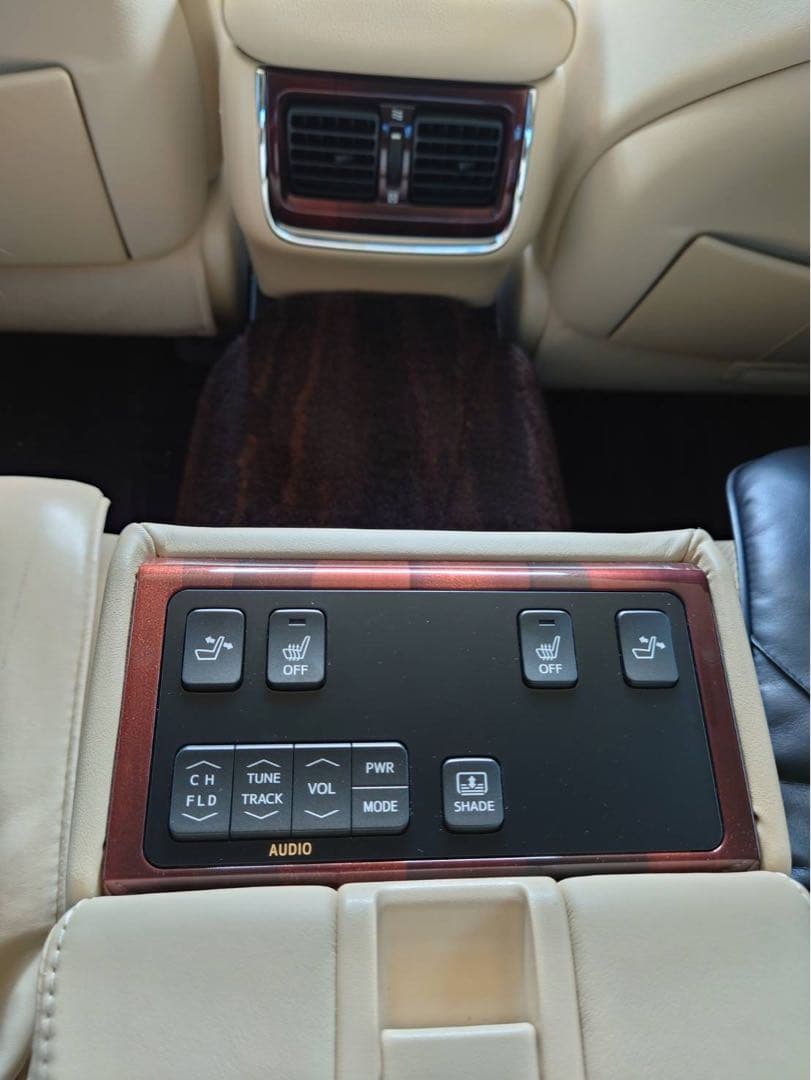 トヨタ クラウン ロイヤル ハイブリッド トヨタ クラウン ロイヤル ハイブリッド