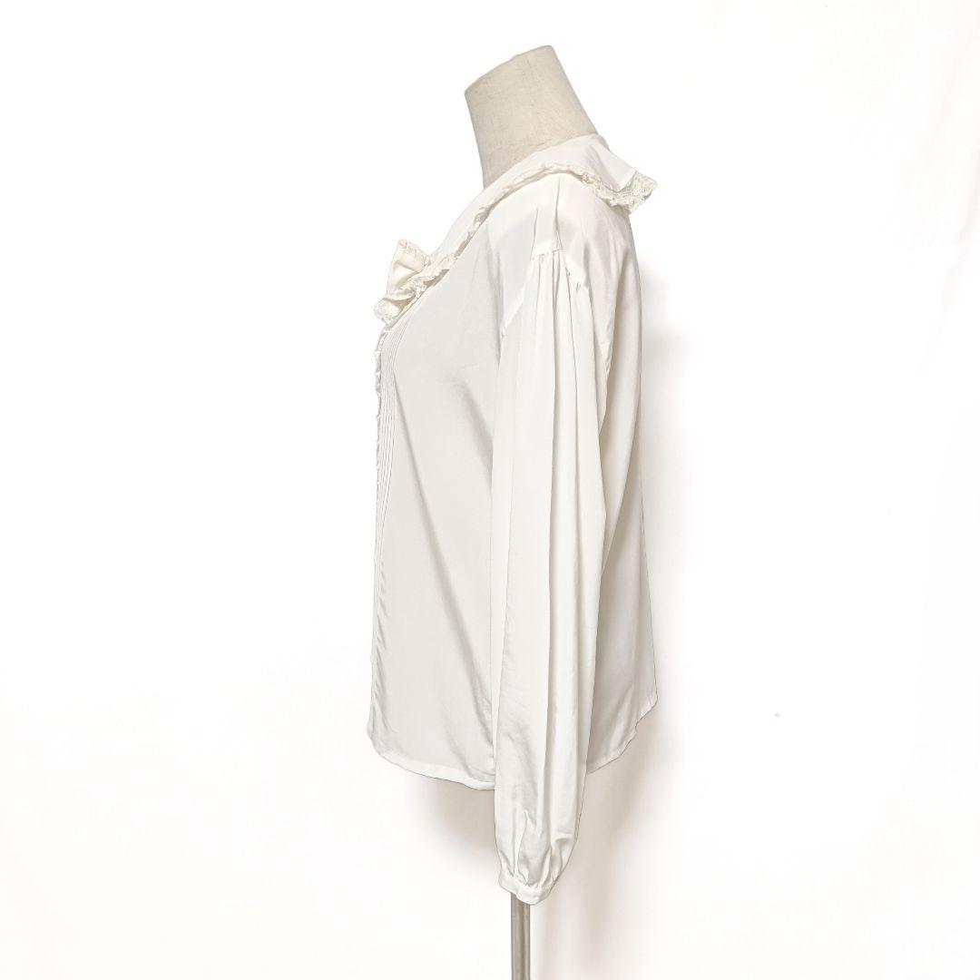 インゲボルグ フリル レース ピコフリル ブラウス 白 長袖 Vネック インゲボルグ フリル レース ピコフリル ブラウス 白 長袖 Vネック