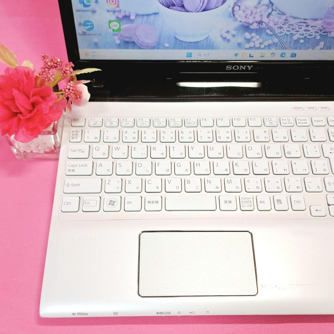 人気 i7|SSD|8GB