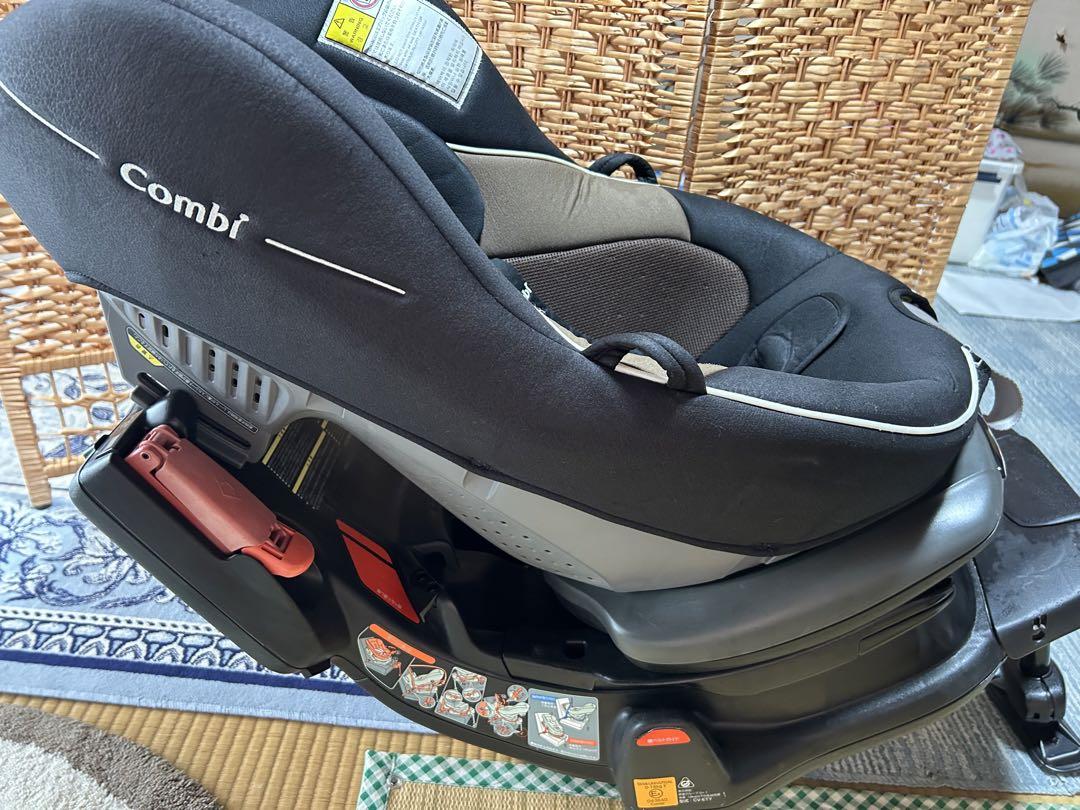 最終値下げ早い者勝ちcombi コンビチャイルドシートECE回転チャイルドシート