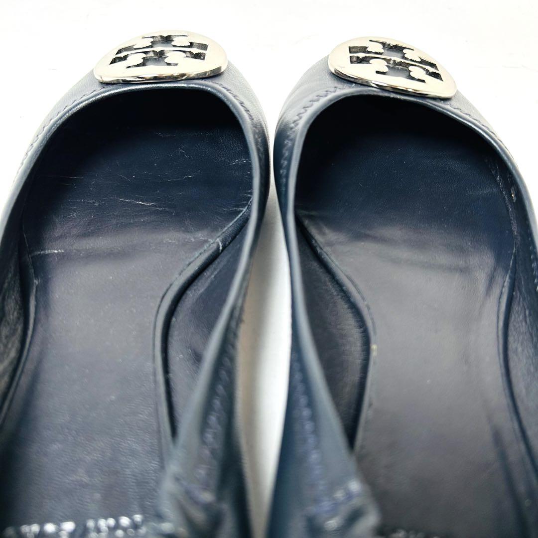 【美品】TORYBURCH トリーバーチ 8M(25) バレエシューズ ネイビー