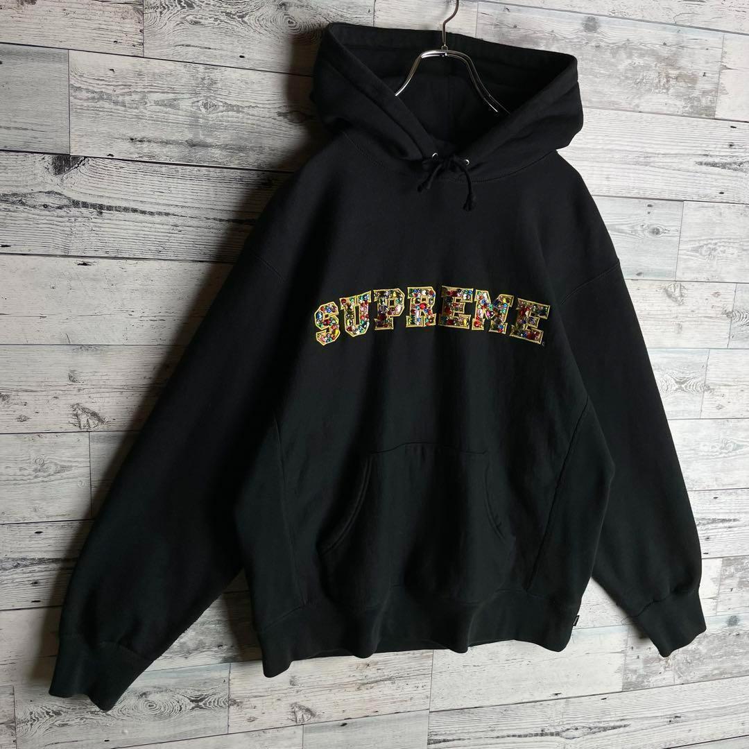 【人気Lサイズ】シュプリーム☆ジュエルロゴ入りパーカー 人気カラー ブラック 【人気Lサイズ】シュプリーム☆ジュエルロゴ入りパーカー 人気カラー ブラック