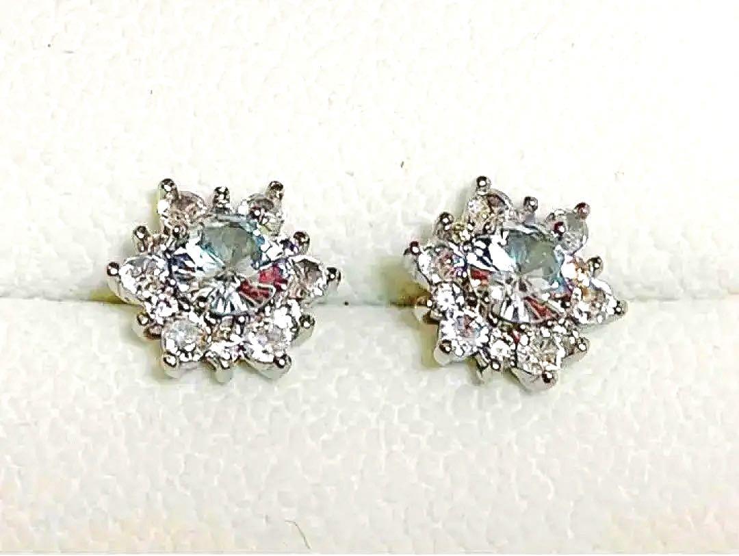 最高品質‼️モアサナイト✨サンフラワー 人工ダイヤモンド ピアス 0.5ct