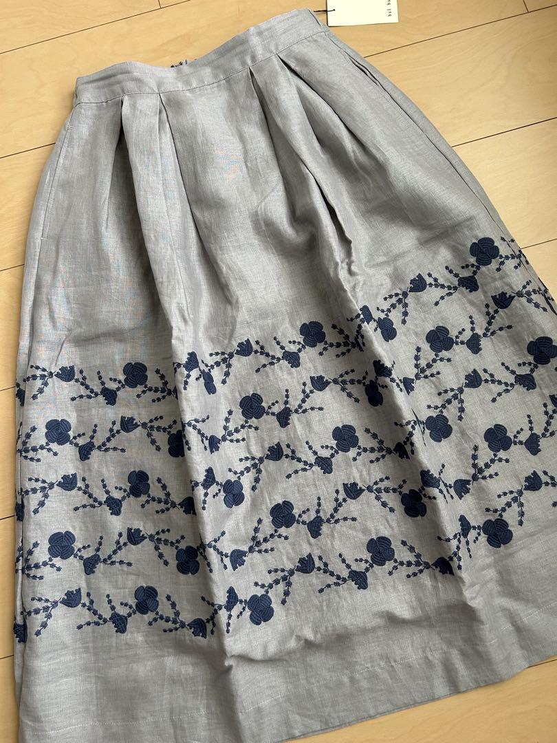 新品タグ付き　bulbul リネン　パネル　フラワー　刺繍　タック　スカート 7,000円