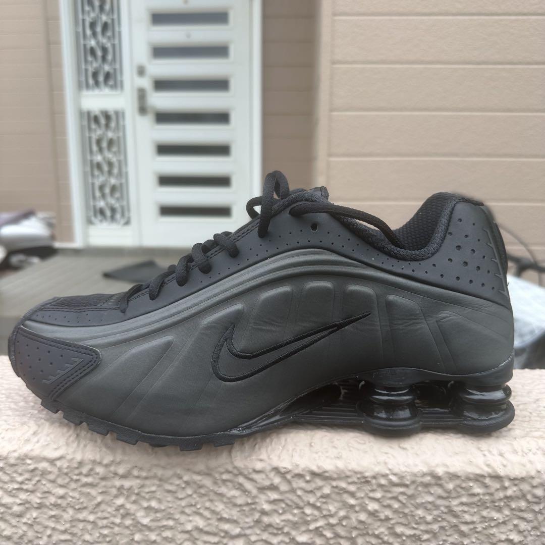 新品未使用NIKE ショックスR4 26.5 ブラック
