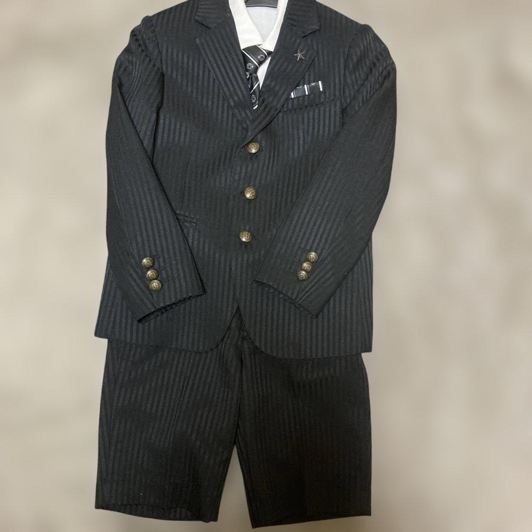 入荷通知 アプリ おすすめ 黒ストライプフォーマルスーツ（ネクタイ付き）size120 メルカリ - フォーマル・ドレス・スーツ