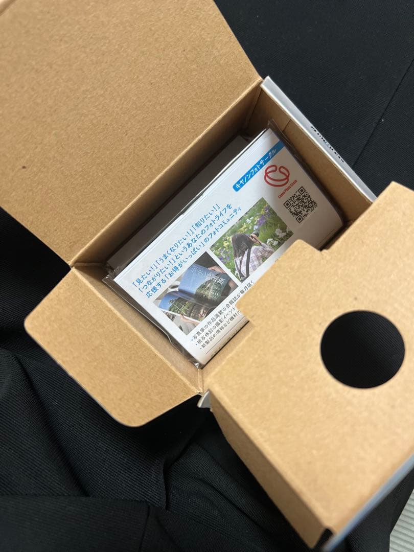 Canon IXY 200 シルバー コンパクトデジタルカメラ Canon IXY 200 シルバー コンパクトデジタルカメラ