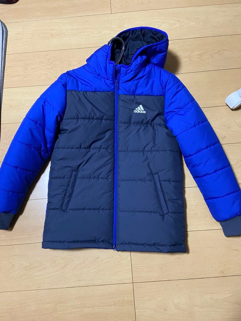 adidasアウター