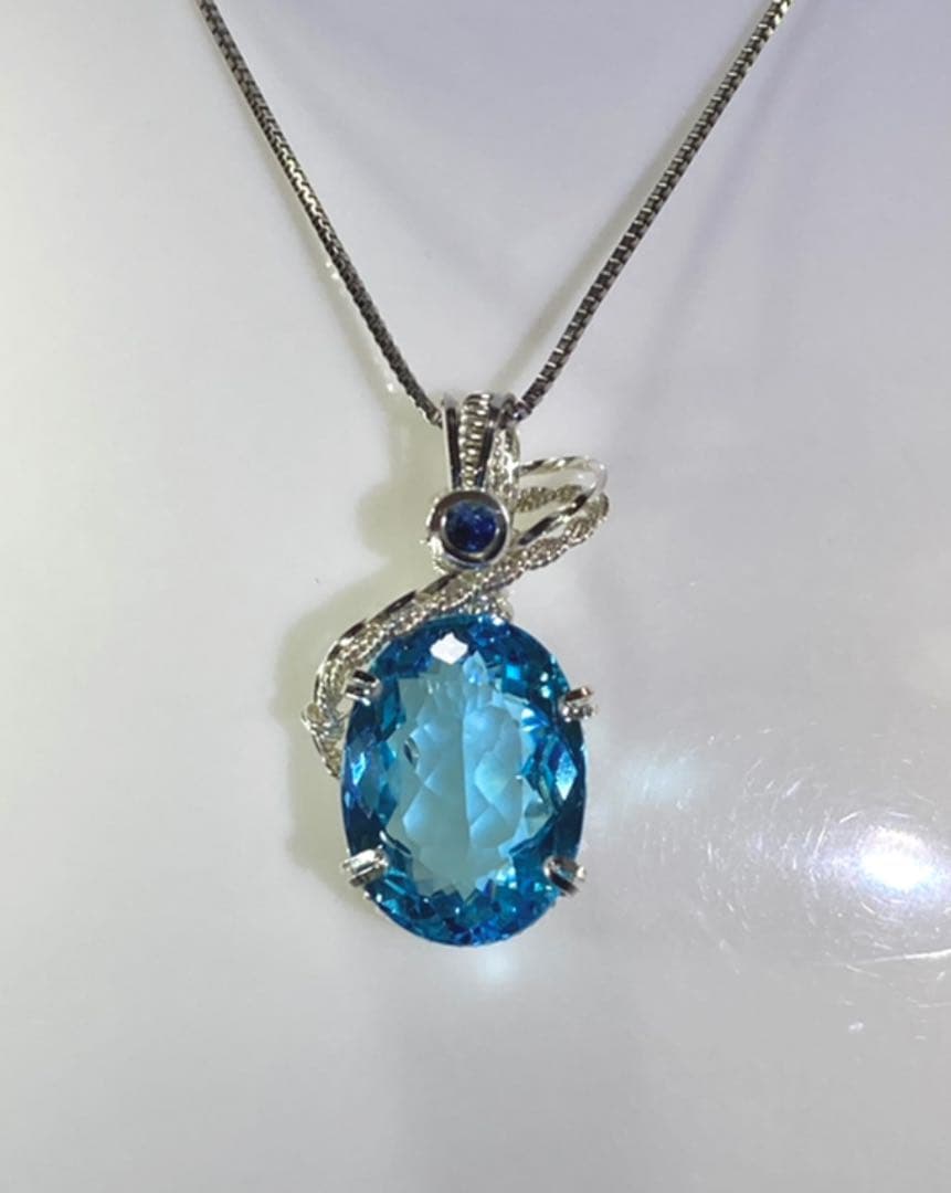 ブルートパーズ ブルーサファイア ペンダントトップ ワイヤー