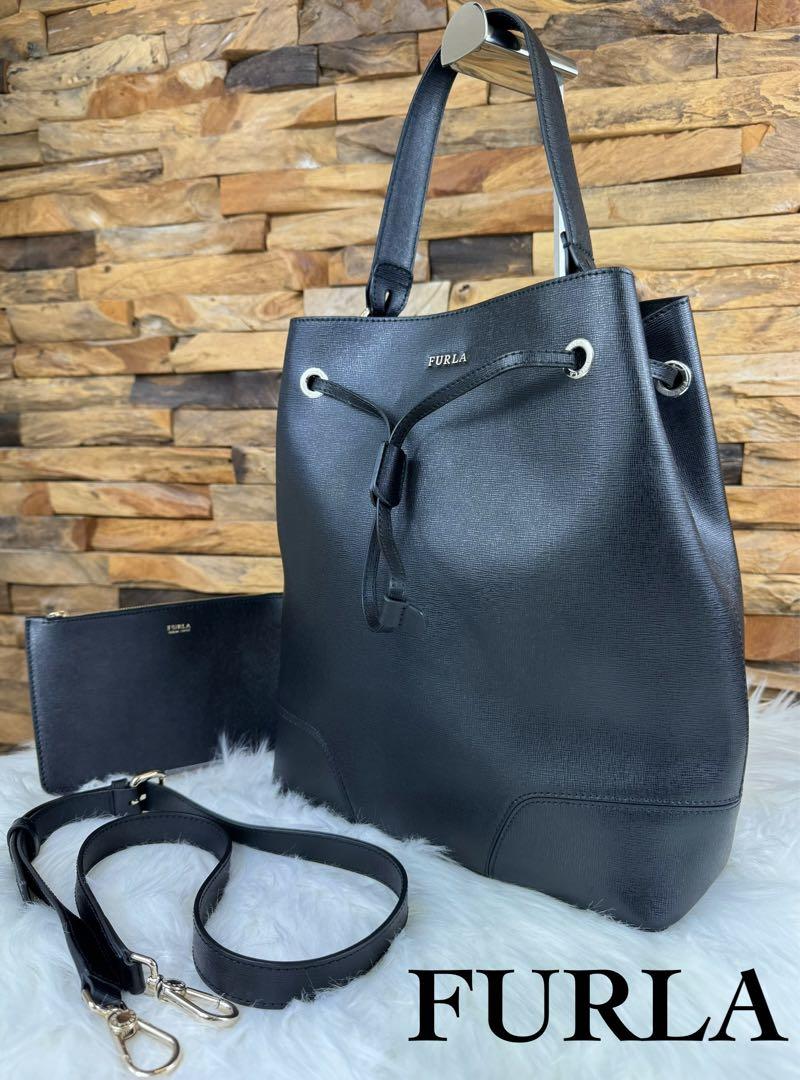 FURLA   フルラ　2wayバック　ポーチ付き　ハンドバック