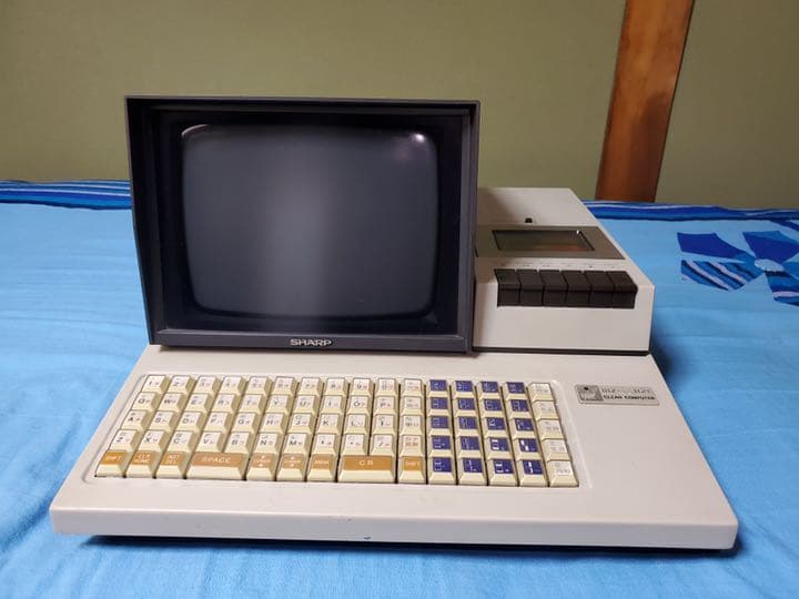 クラシック クリーンコンピューター シャープ MZ-80K2E MZ-80K2 取説付