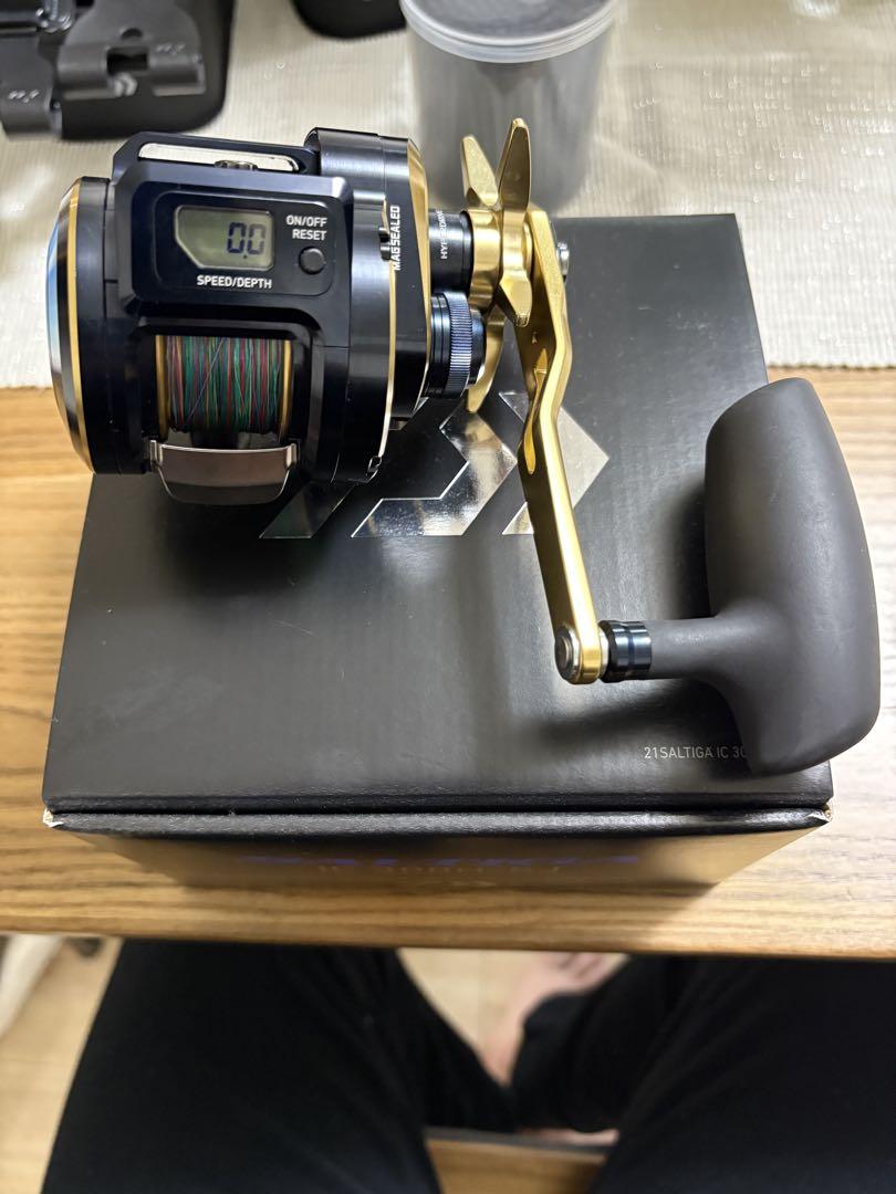 ソルティガic300 H-SJ 右巻き 中古美品 3月末購入