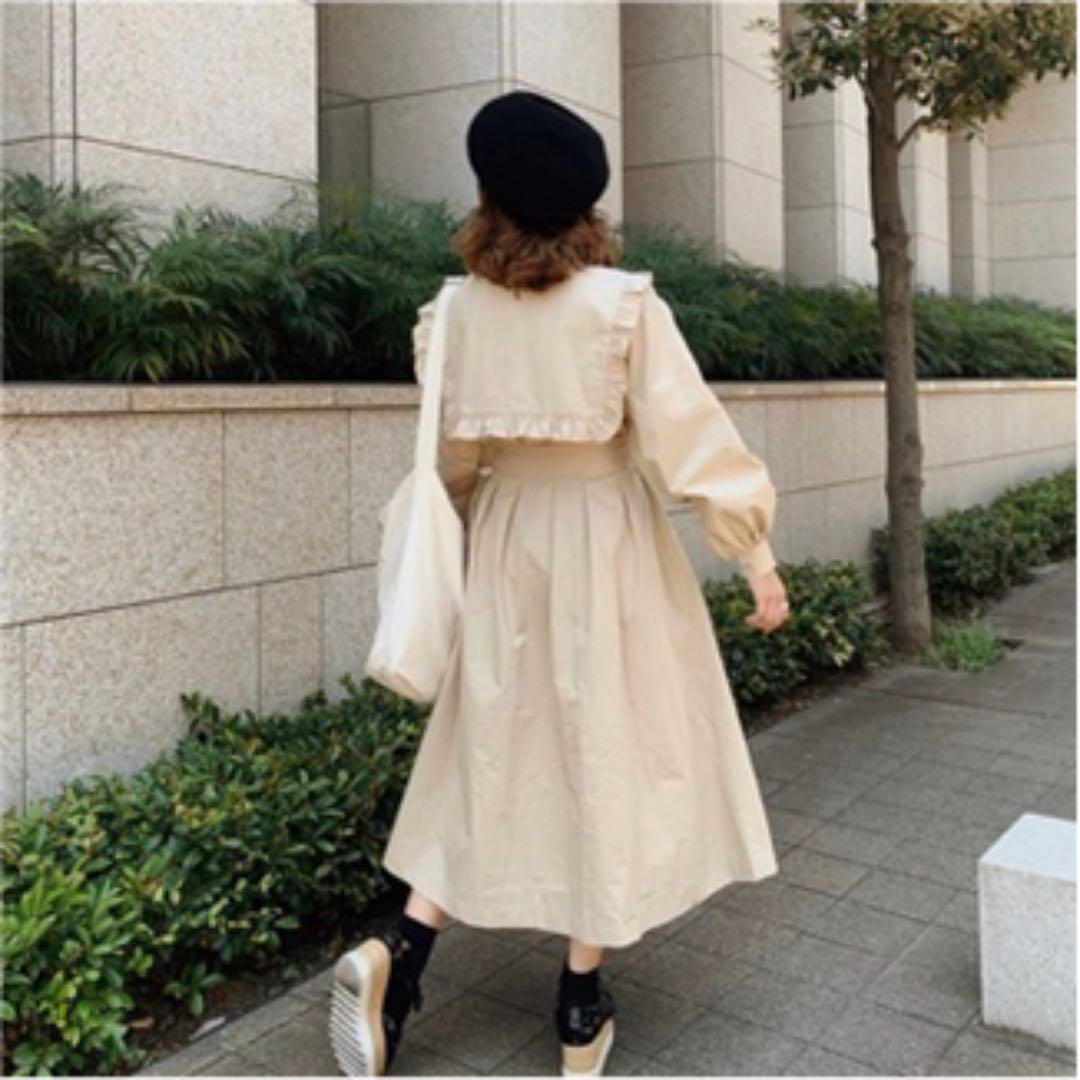 Treat yourself to a girly ribbon trench coat!