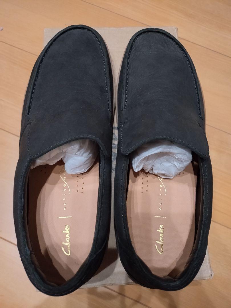 Clarks ブラックレザー ローファー