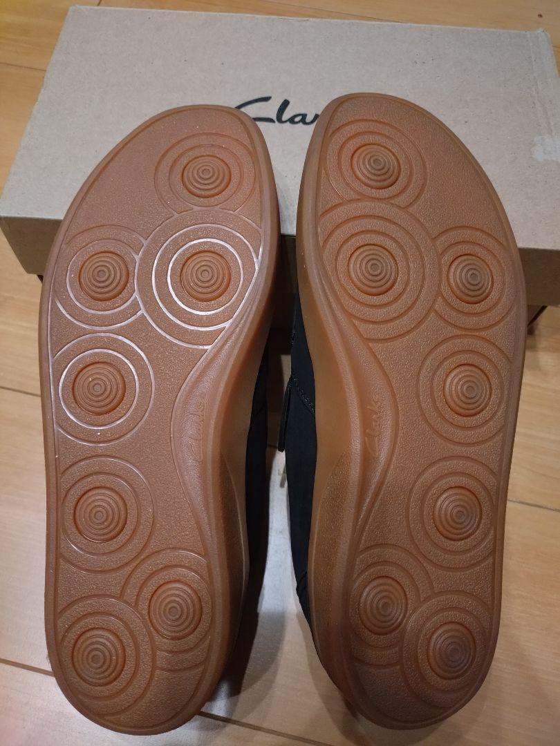 Clarks ブラックレザー ローファー