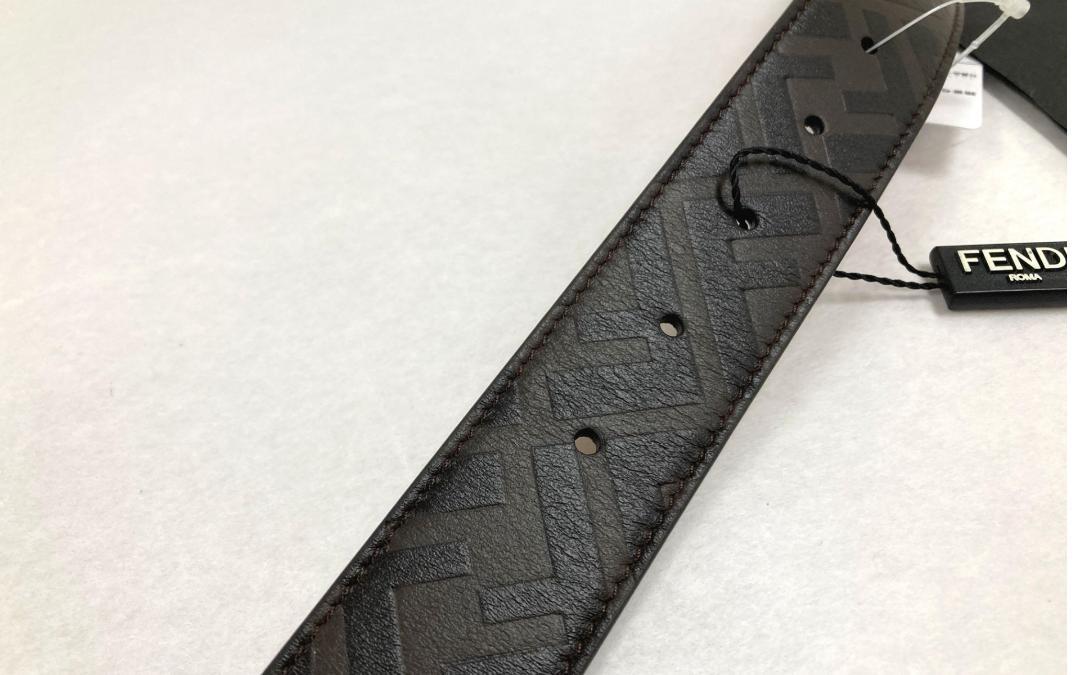 FENDI ブラックレザー ベルト