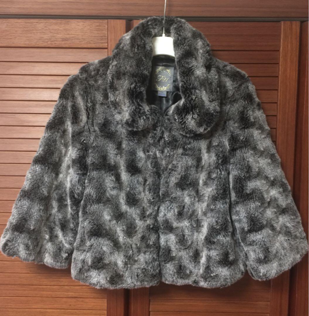 美品 forever21 フェイク ファーコート