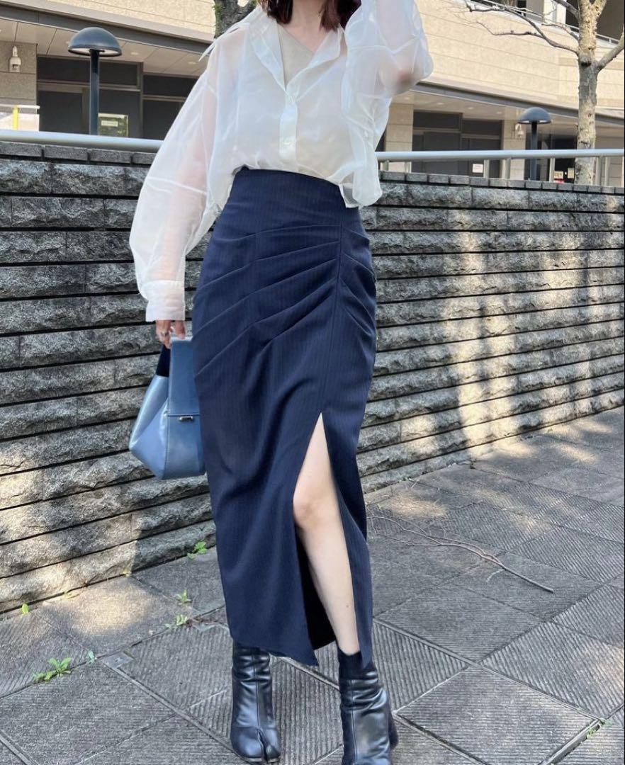 【週末限定値下げ】美品　FRAY I.D 2wayリボンスカート　ピンストライプ FRAY I.D 2wayリボンスカート ピンストライプ スリット ベージュ