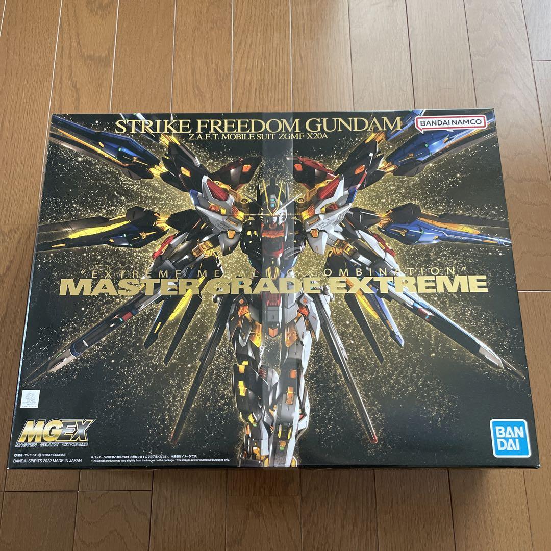MGEX 1/100 ストライクフリーダムガンダム プラモデル