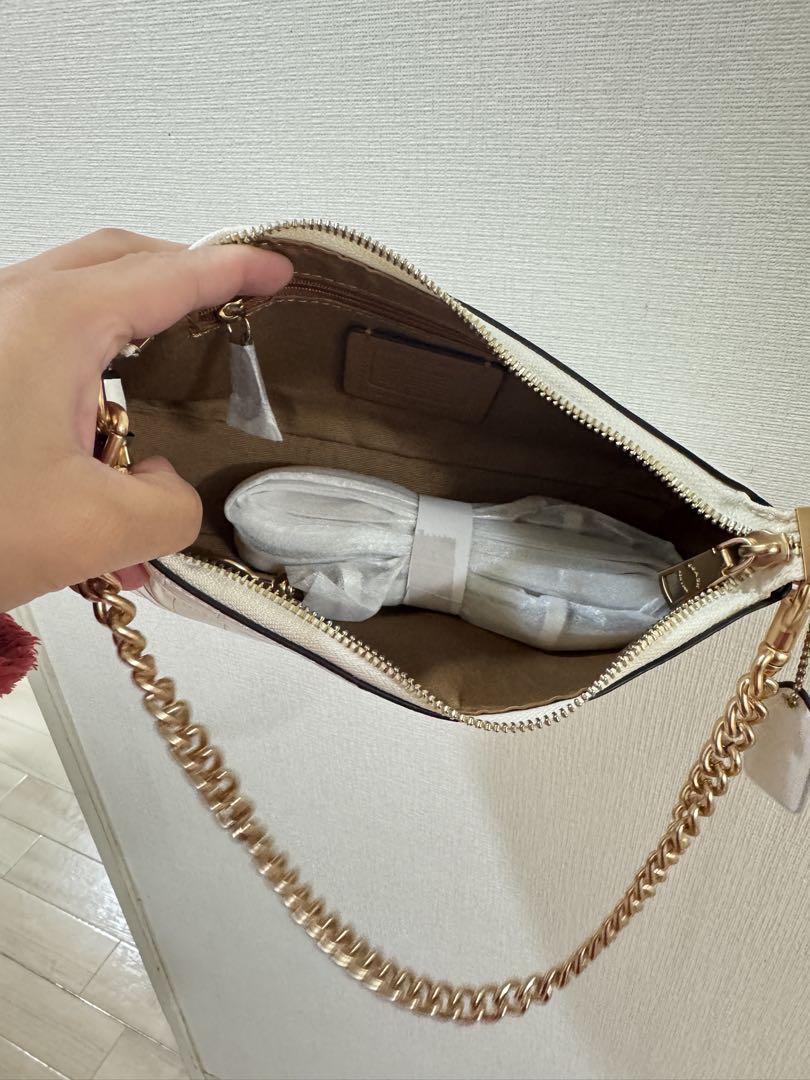 COACH クロコダイル風ショルダーバッグ ホワイト