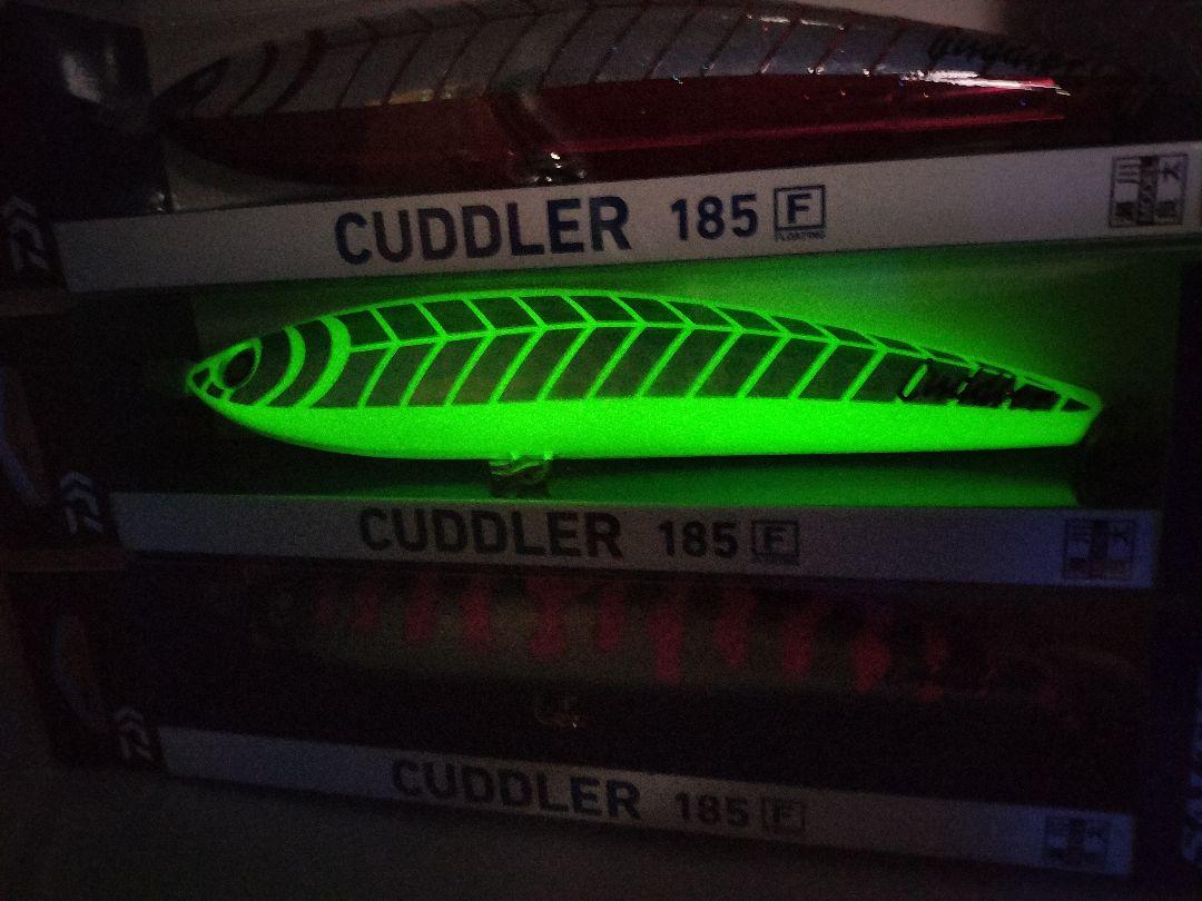 カドラー CUDDLER 185F クリアレッドキラ グローキラ ピンク