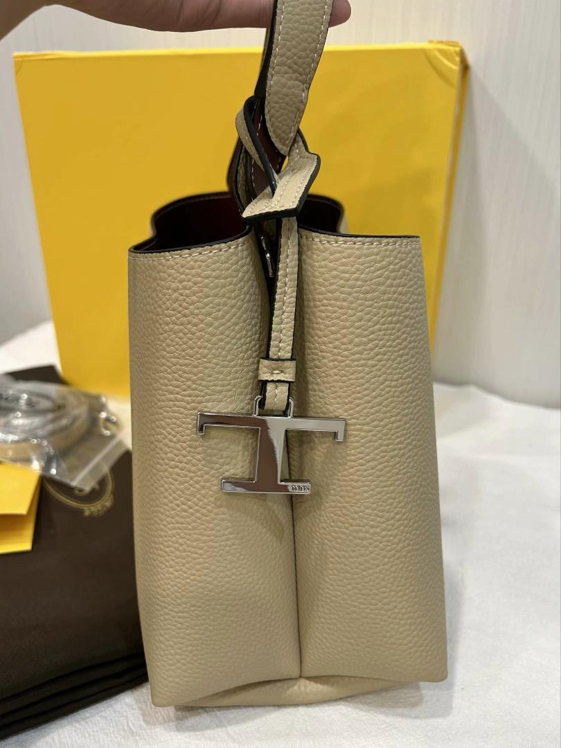 極美品✨ TOD‘S ショルダーバッグ