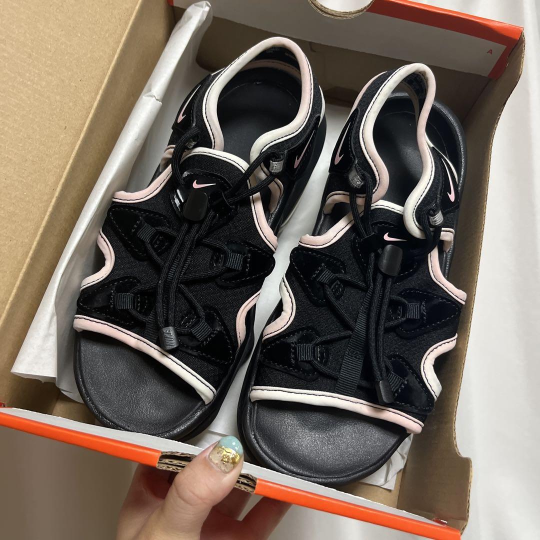 【新品未使用・箱有・タグ無】NIKE エアマックスココ ブラックピンク 22cm