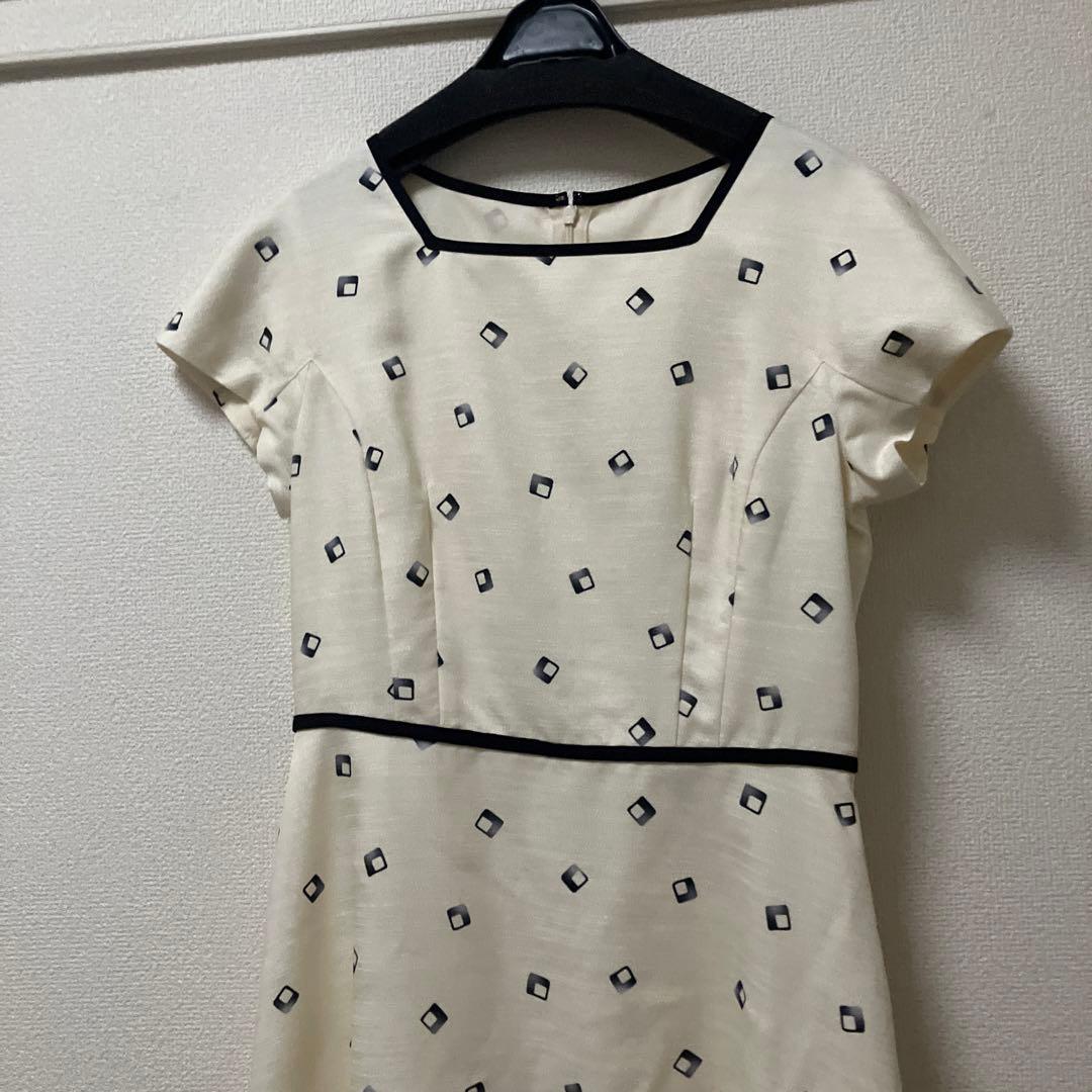 STRAWBERRY-FIELDSフィットフ ワンピース