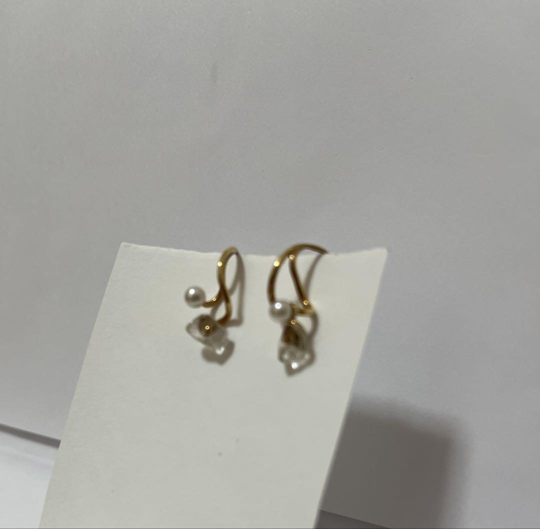 4°C K18 フックピアス