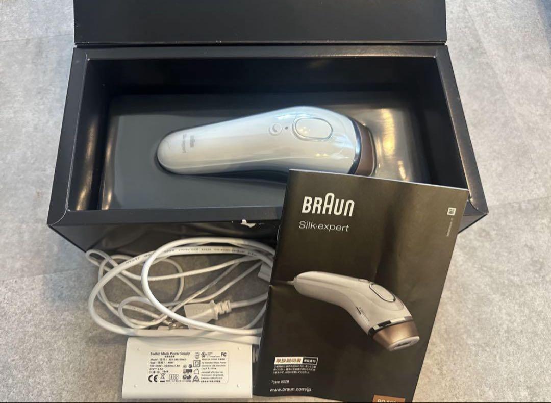BRAUN Silk expert 脱毛器　ブラウン　シルク・エキスパート