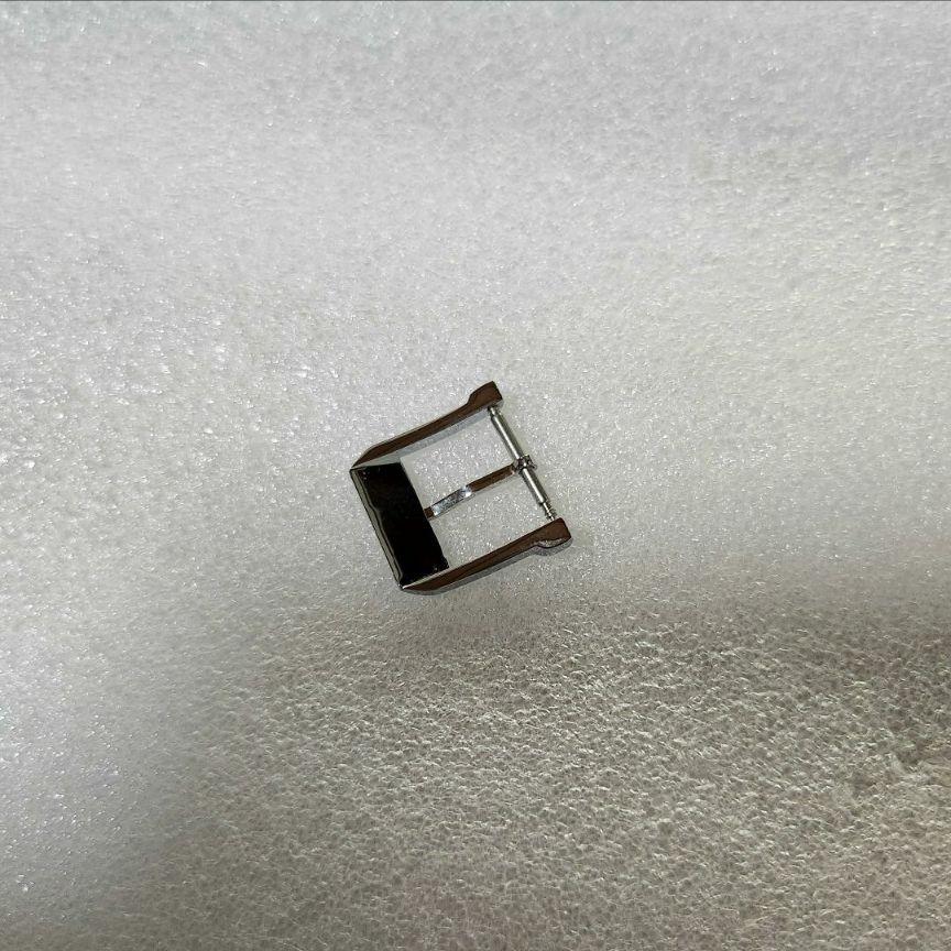 カミーユフォルネ 純正 尾錠 シルバー 16mm - メルカリ カミーユフォルネ 純正 尾錠 シルバー 16mm - メルカリ