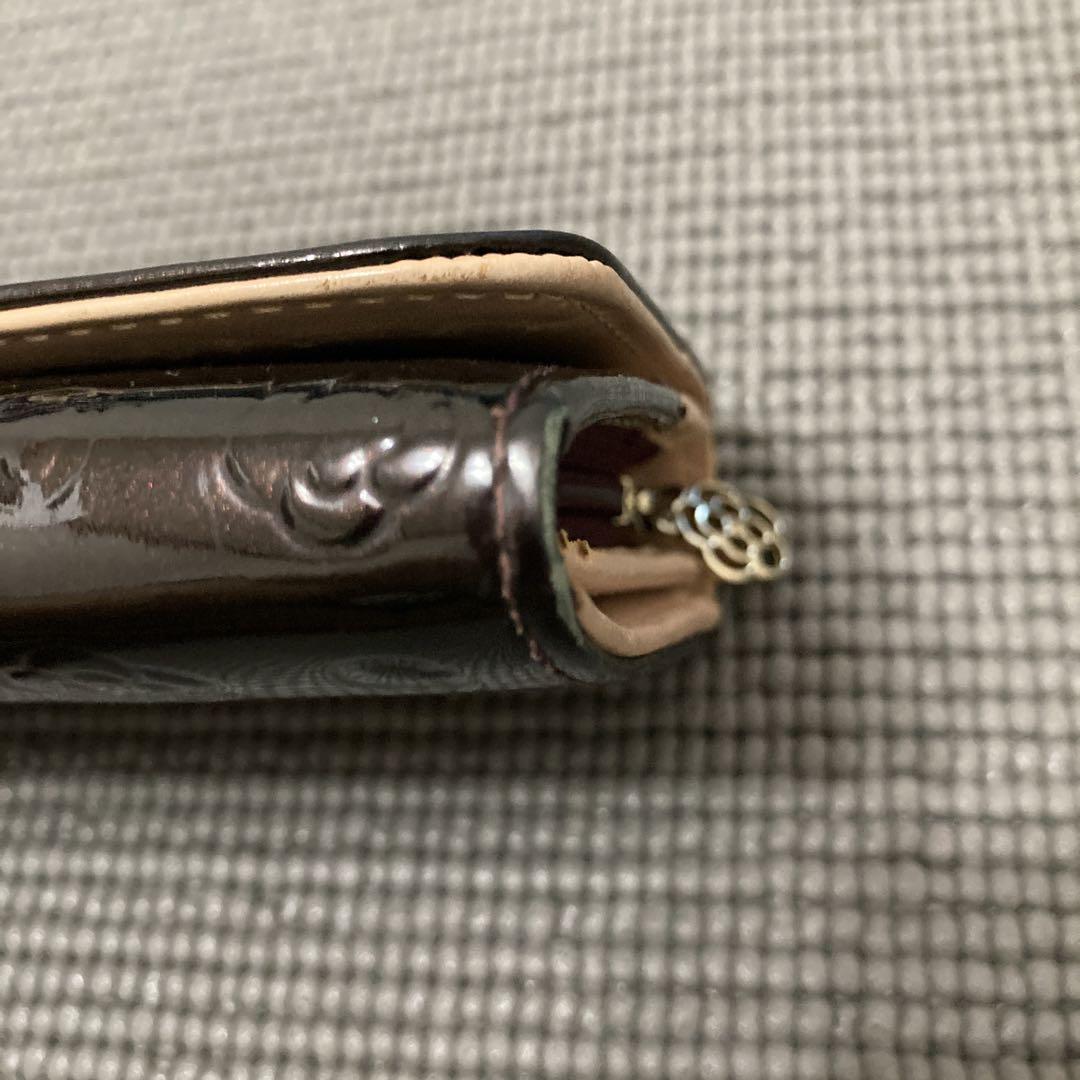 【極美品】　CLATHAS ベティ　Lファスナー　エナメル　長財布　保存袋 momoco-01_ctb513211