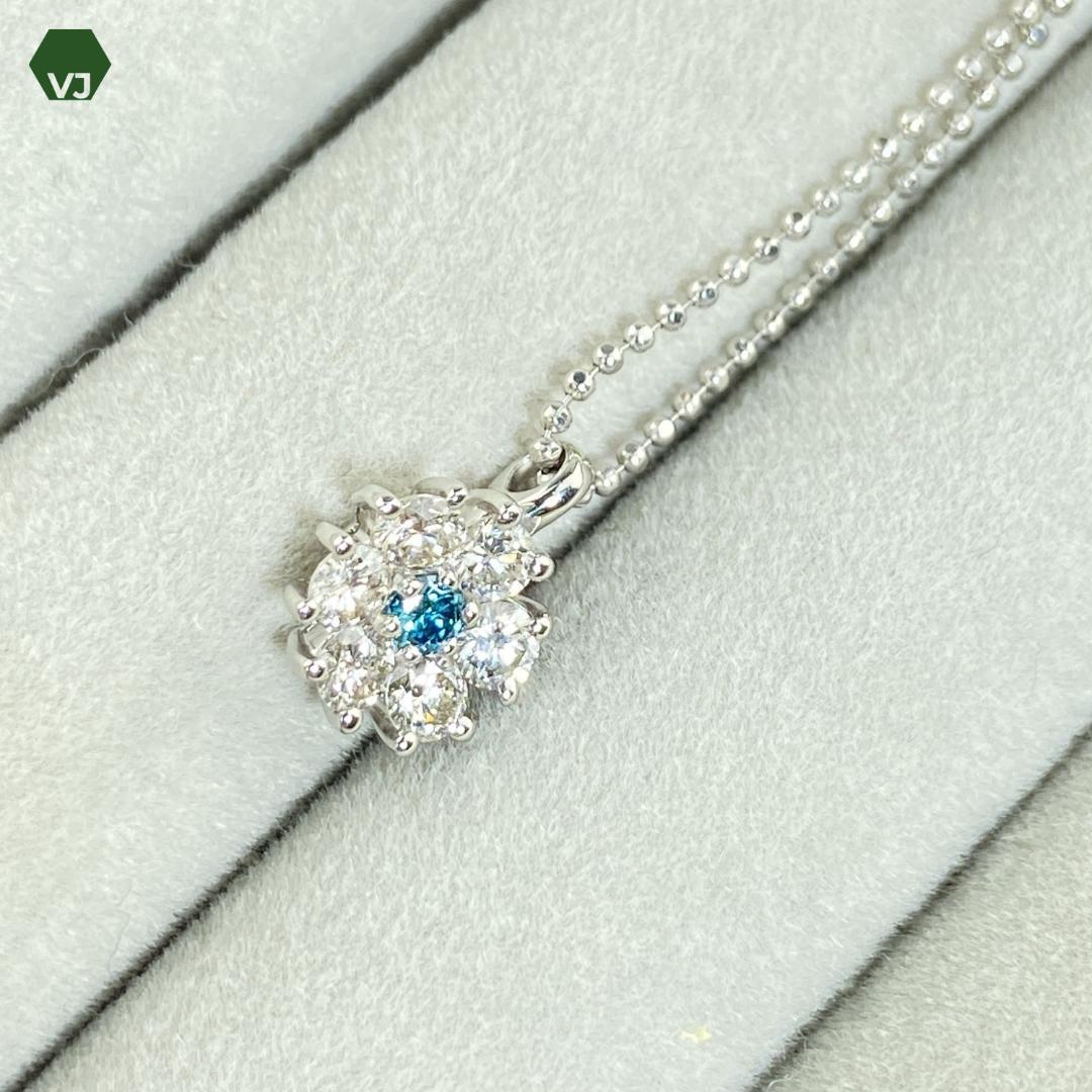 27-01】ダイヤモンド ネックレス D0.3ct D0.05ct【中古】 27-01】ダイヤモンド ネックレス D0.3ct D0.05ct【中古】