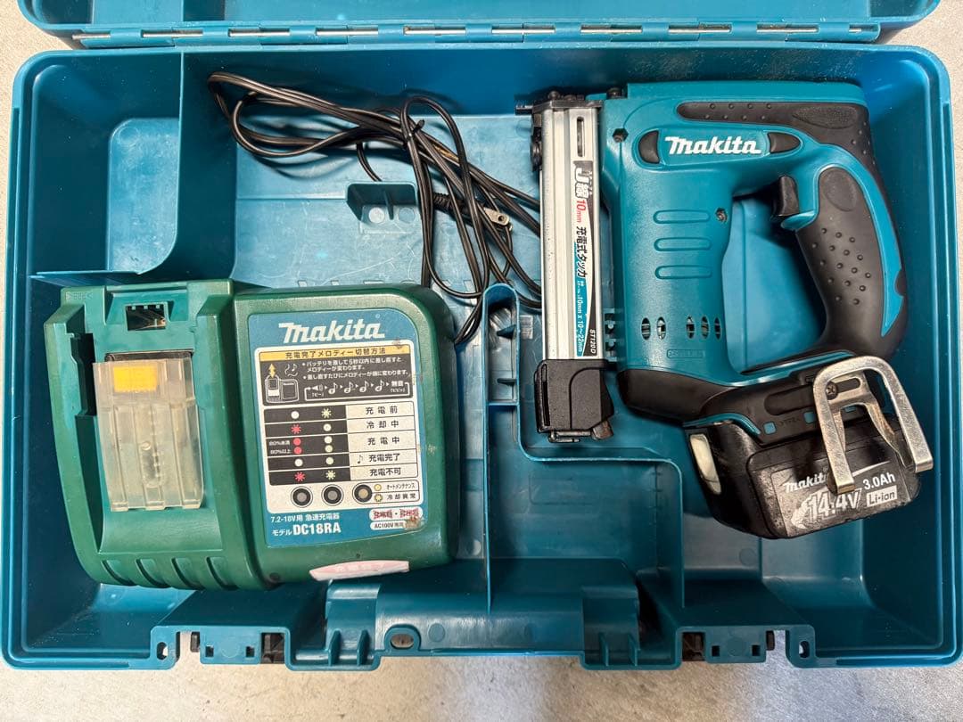 Makita タッカー ST120D 充電式 コードレス バッテリー セット