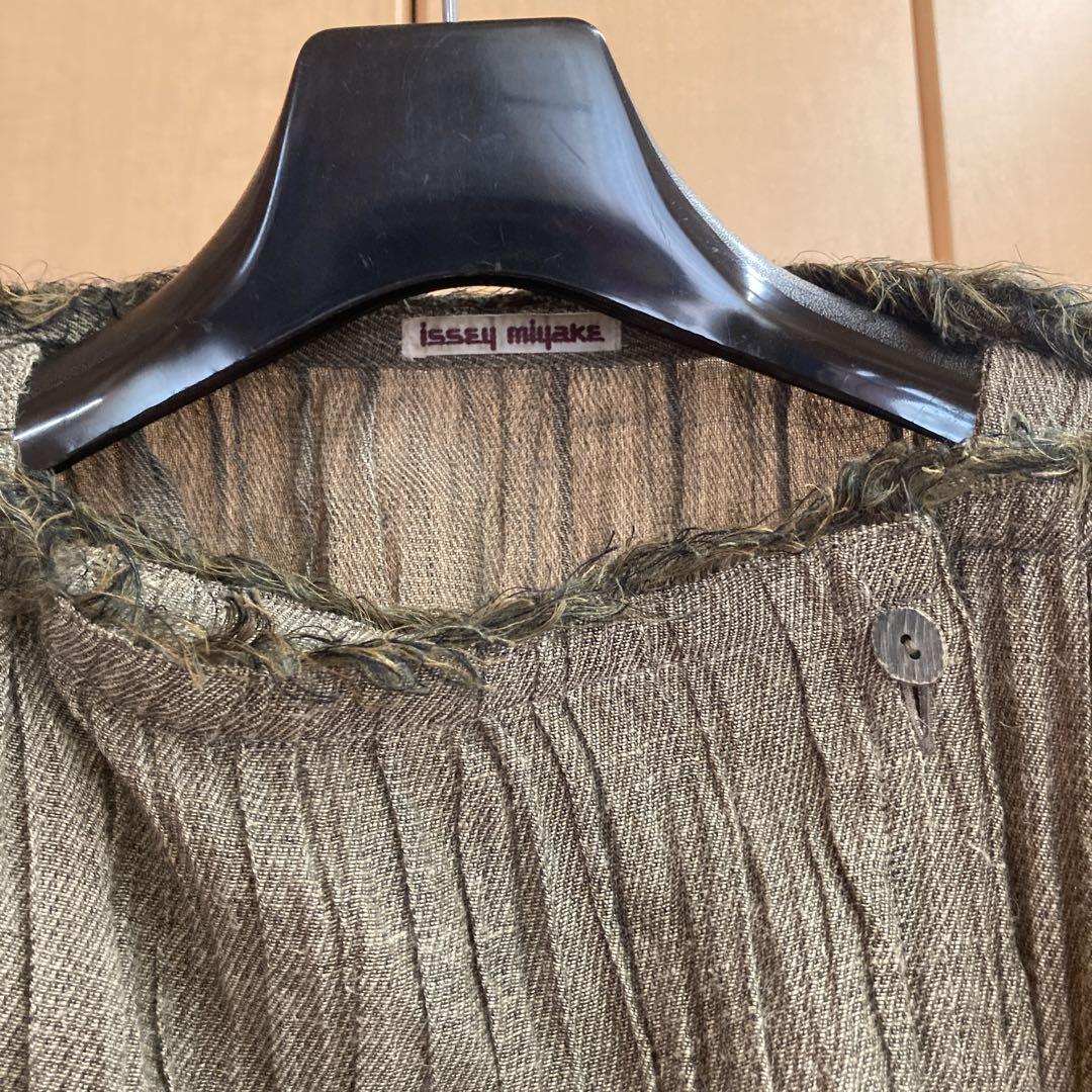 Issey Miyake オリーブグリーン プルオーバー