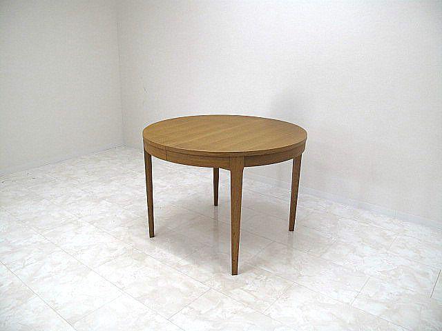 カリモク　ラウンド型エクステンションダイニングテーブル W96ｃｍ/137cm