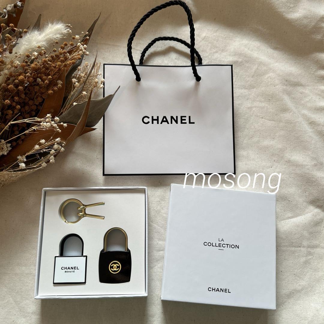 CHANEL - シャネル ノベルティ ラコレクション カデナ