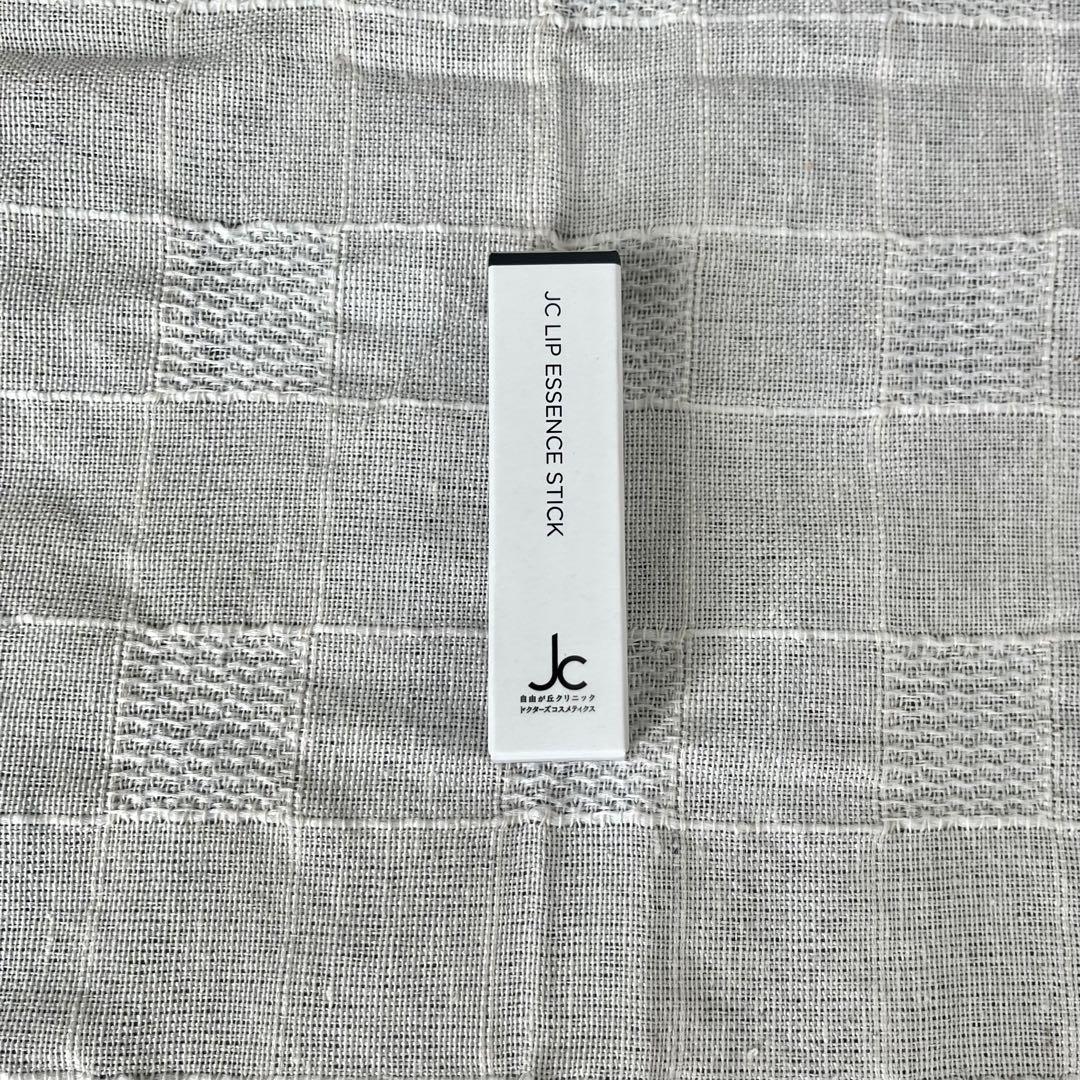 JC Lip Essence Stick リップクリーム
