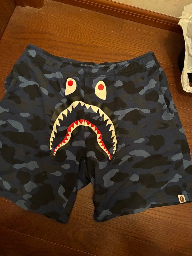 A BATHING APEパンツ