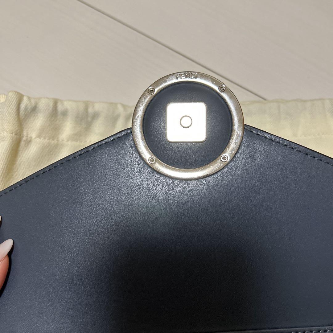 FENDI チェーンウォレット