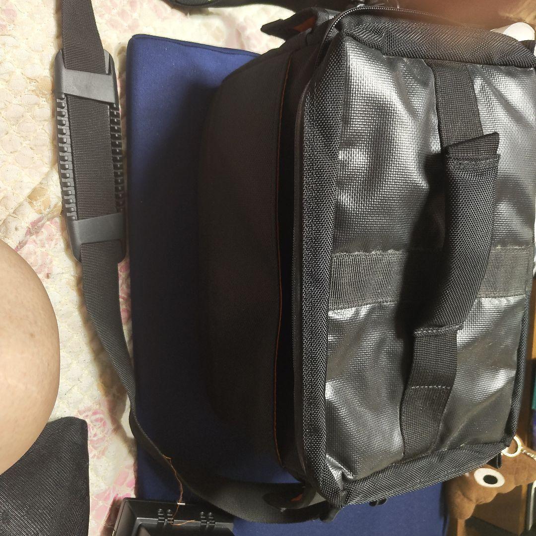 中型カメラケース 黒 オレンジ内装