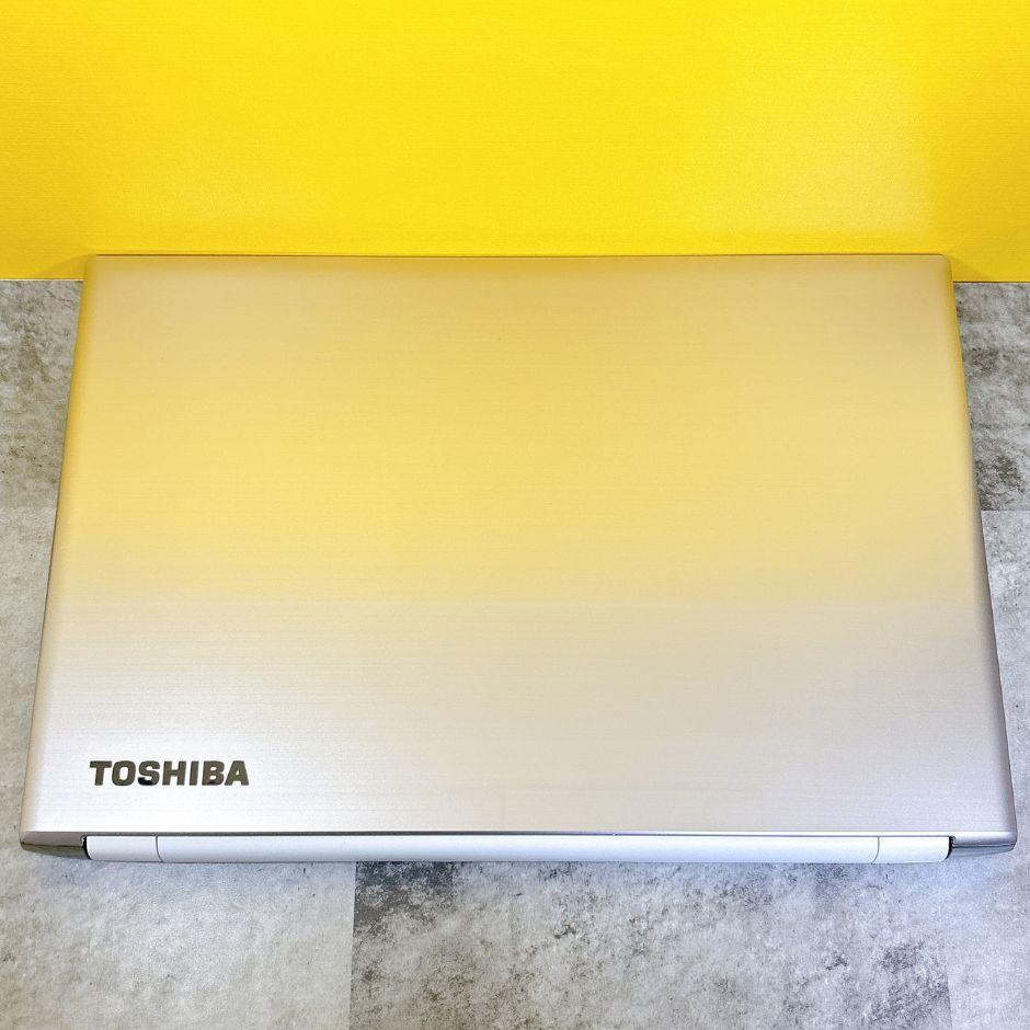 新品SSD搭載で快適✨おしゃれゴールド❣カメラ付き薄型 ブルーレイ フルHD事務 ほぼ美品✨新品SSD快適✨おしゃれゴールド❣フルHD ブルーレイ