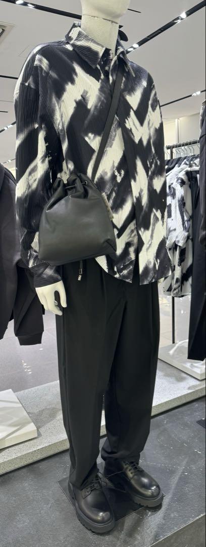 ZARA プリーツエフェクト シャツジャケット