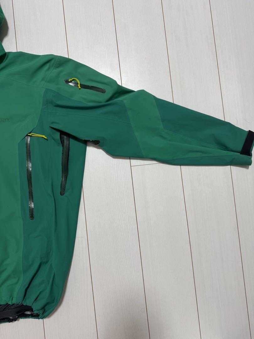 アークテリクス　ARC'TERYX ベータージャケット　マウンテンパーカー　緑