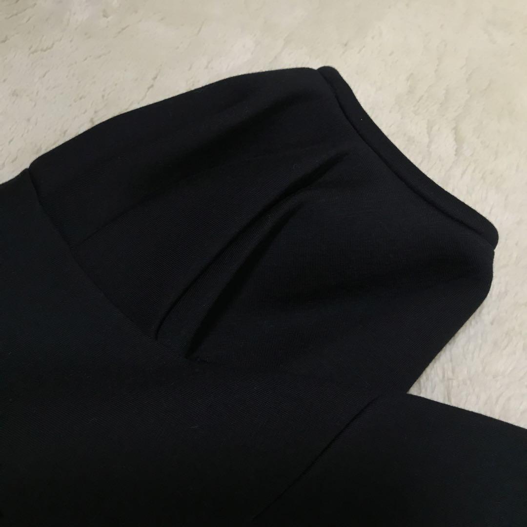 新品未使用タグ付き　SMax Mara 半袖ワンピース　ブラック　ビジュードレス