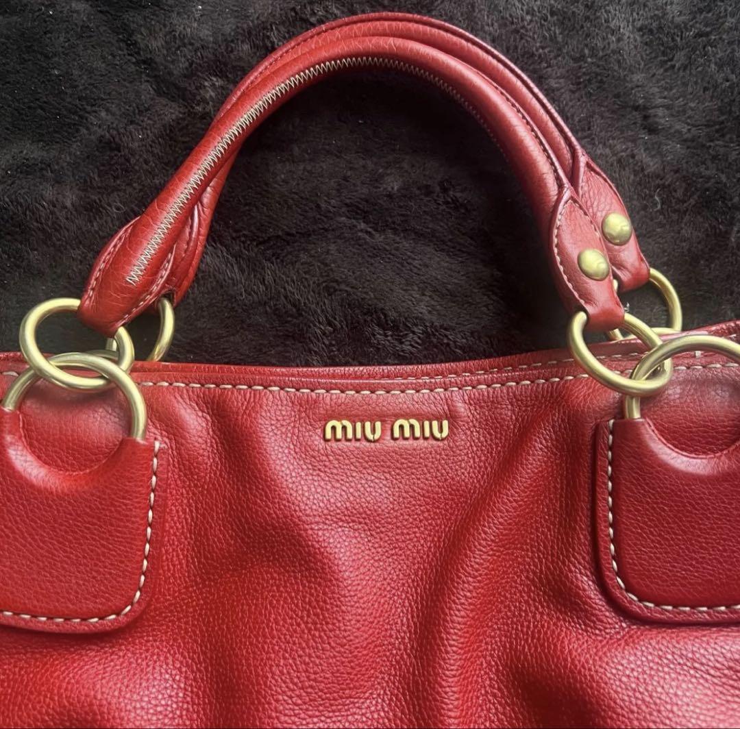6日まで大幅値下げ良品MIU MIU レザー ハンドバッグ レッド