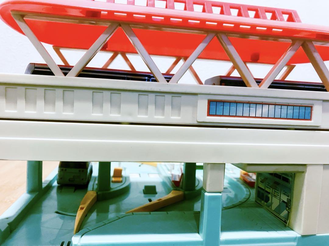 新交通ゆりかもめ駅セット モータートミカ
